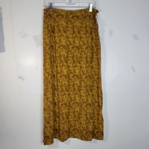 NWT Womens Outfit JPR Yellow/Brown 100% Rayon Longer Skirt USA made Large